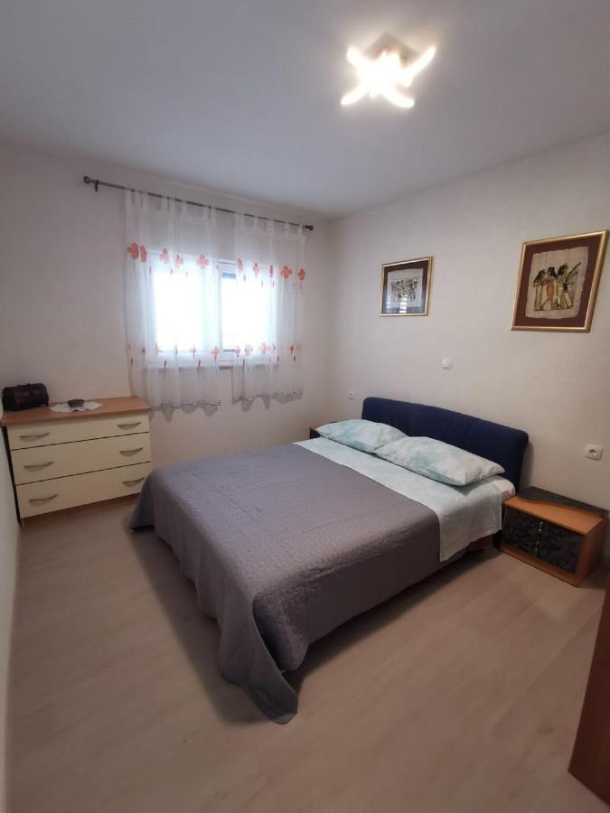 אומיס Apartment Nera מראה חיצוני תמונה